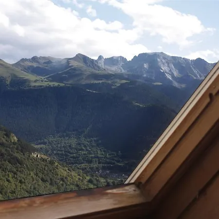 Valle De Aran 펜션 Mont